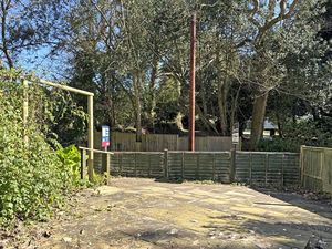 Photo 8- click for photo gallery